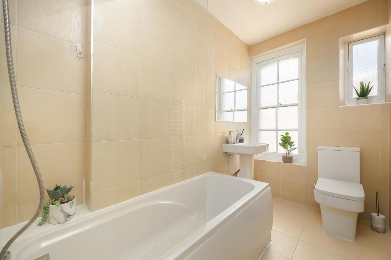 Modern One Bedroom Apartment Next To Old Street London Exterior photo